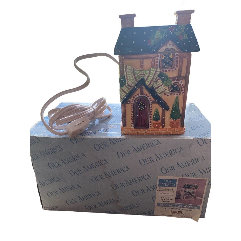 OUR AMERICA Holly Tudor Cottages Tart Warmer 30095. New Opened Box
